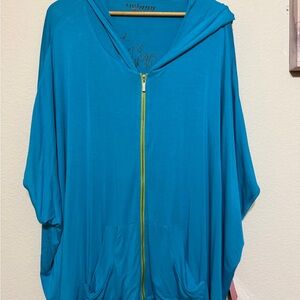 Twiggy London Blue Cover-Up signature line